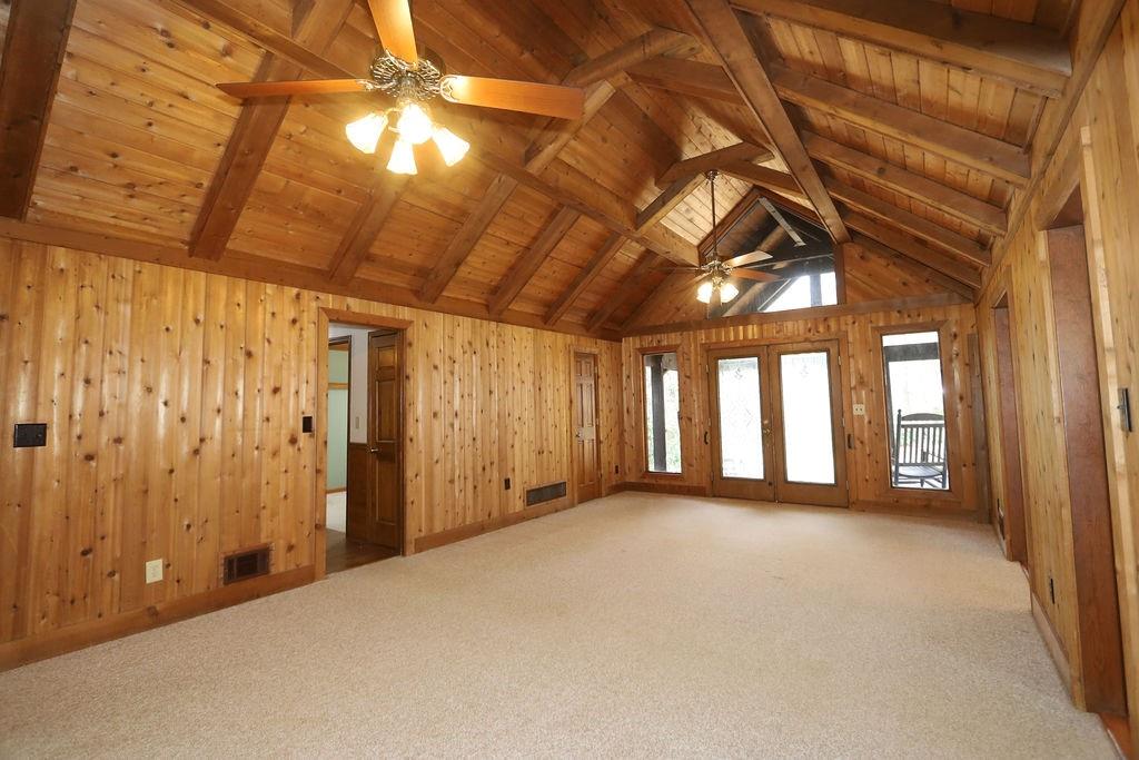 275 Roberts Road