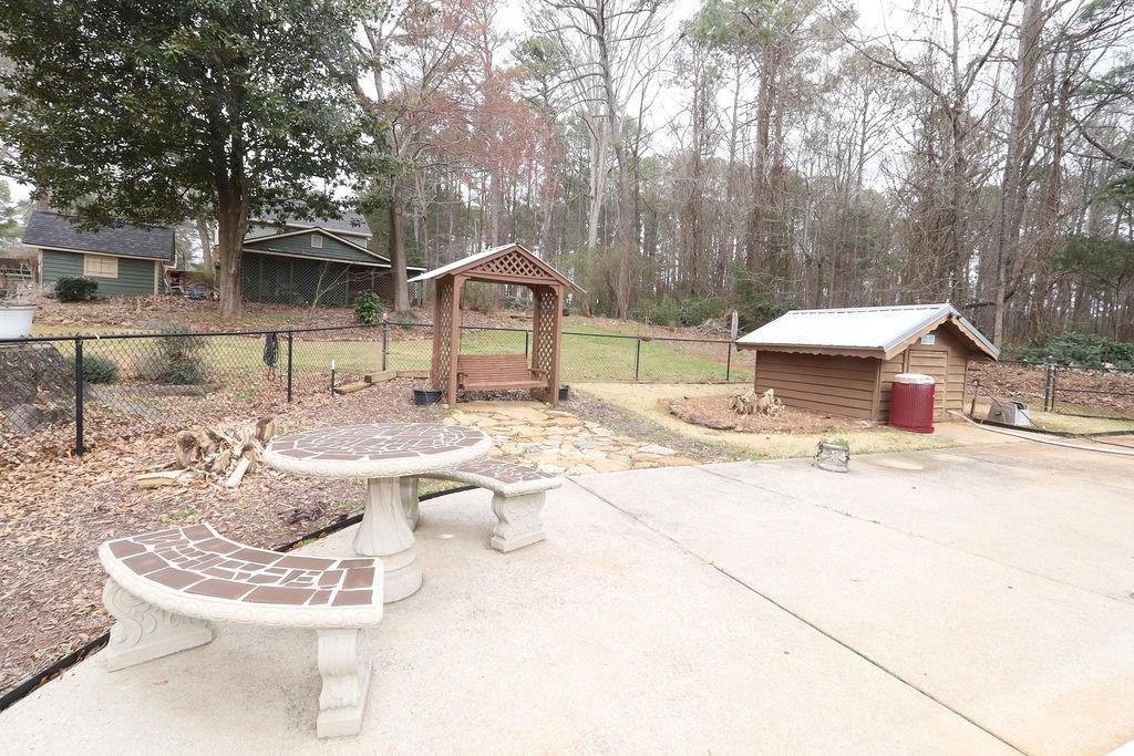 275 Roberts Road