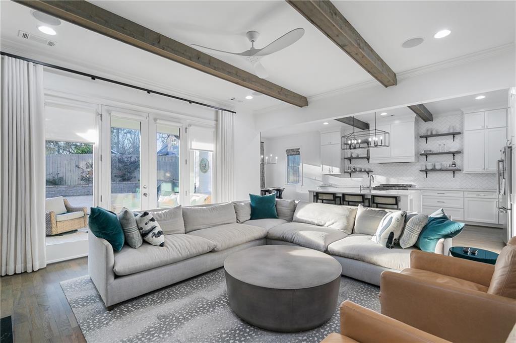 2990 Surrey Lane