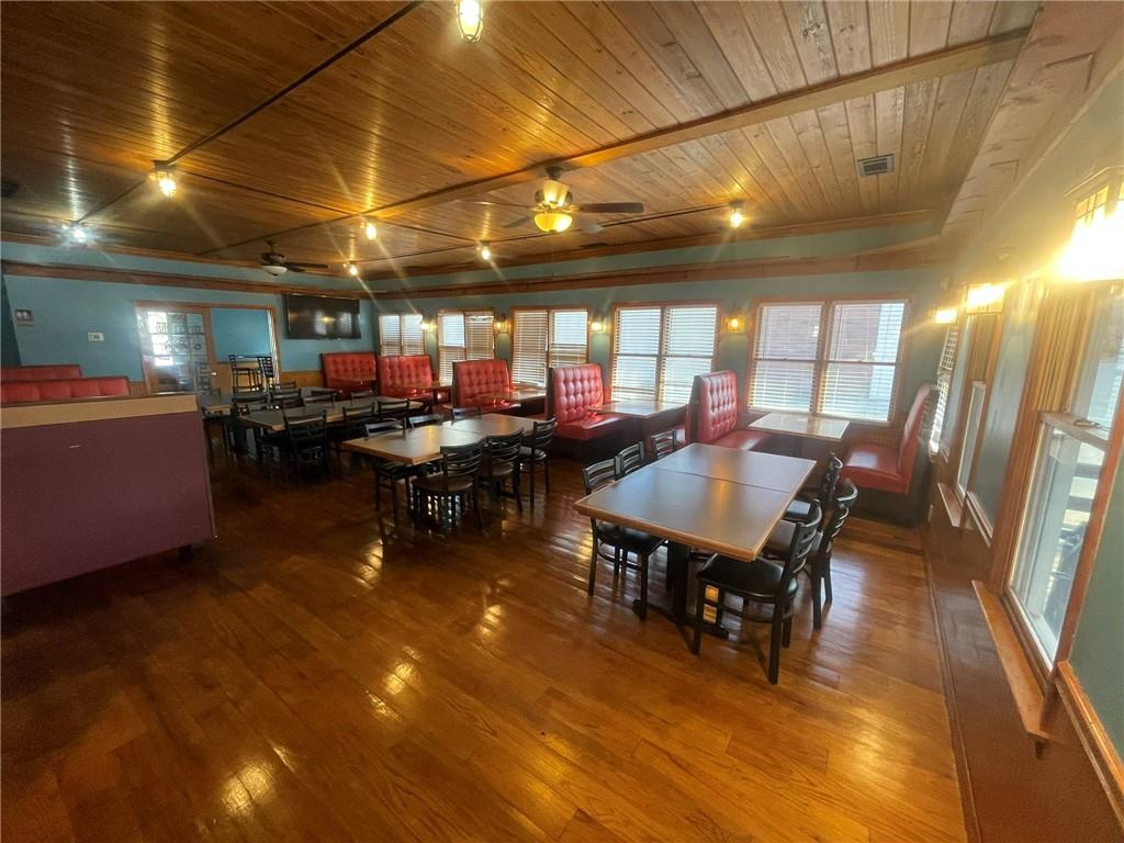 406 N Piedmont Avenue