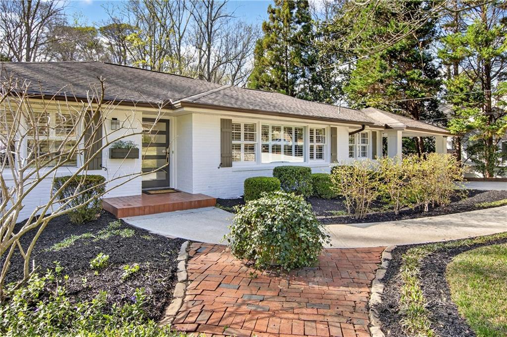 1388 Amanda Circle