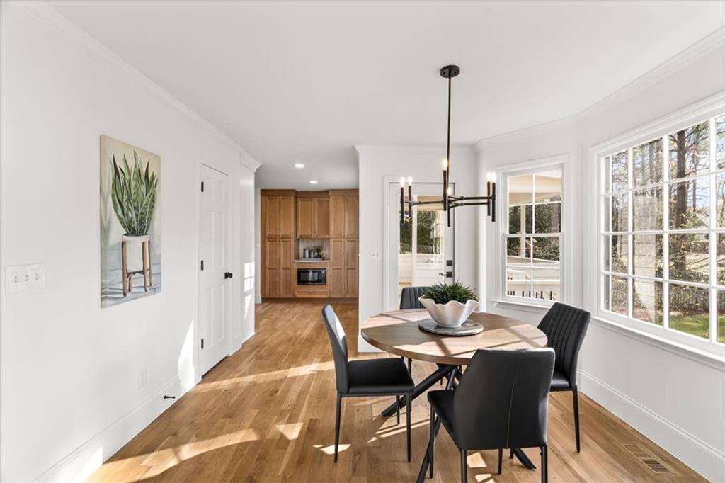 4466 Windsor Oaks Circle