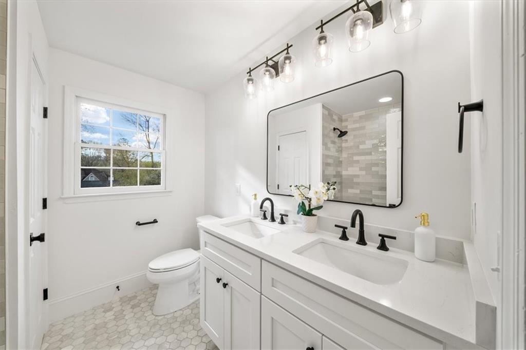 4466 Windsor Oaks Circle