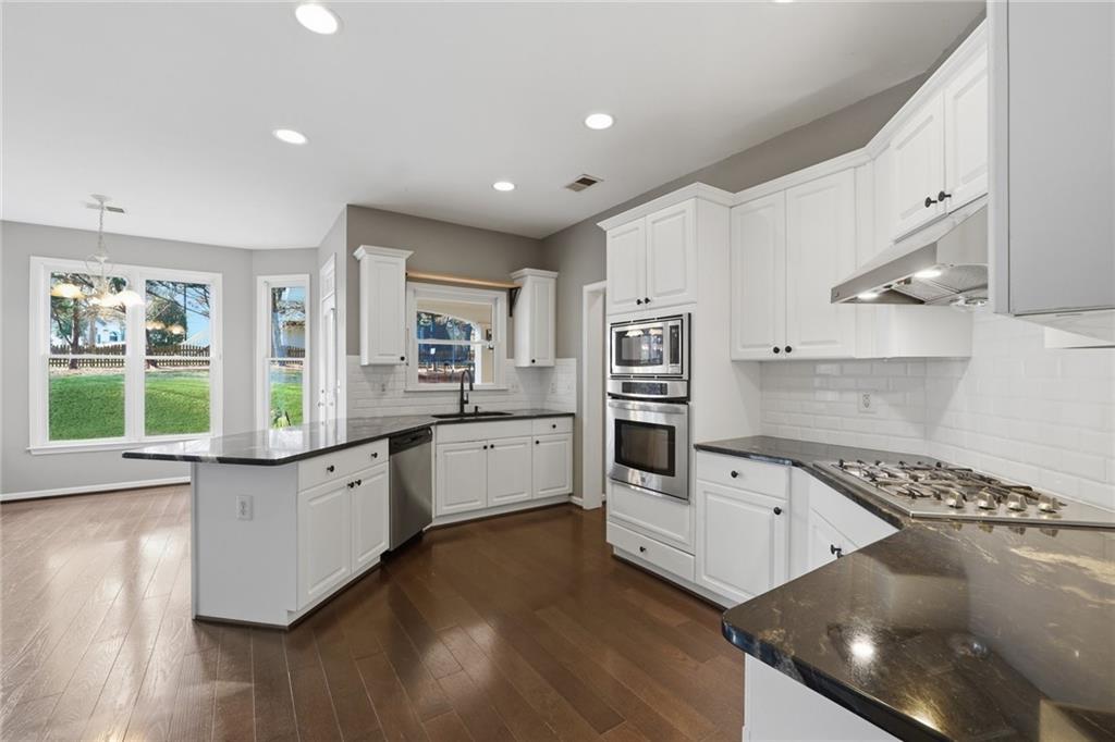 5020 Jonquilla Drive