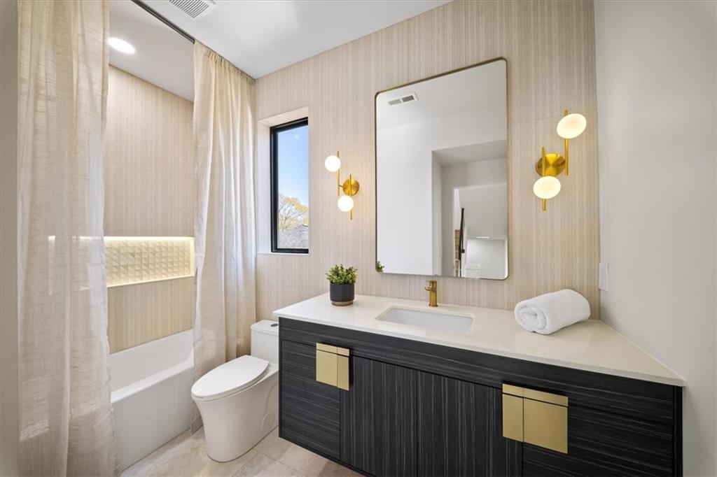 1342 Thurgood Street SW