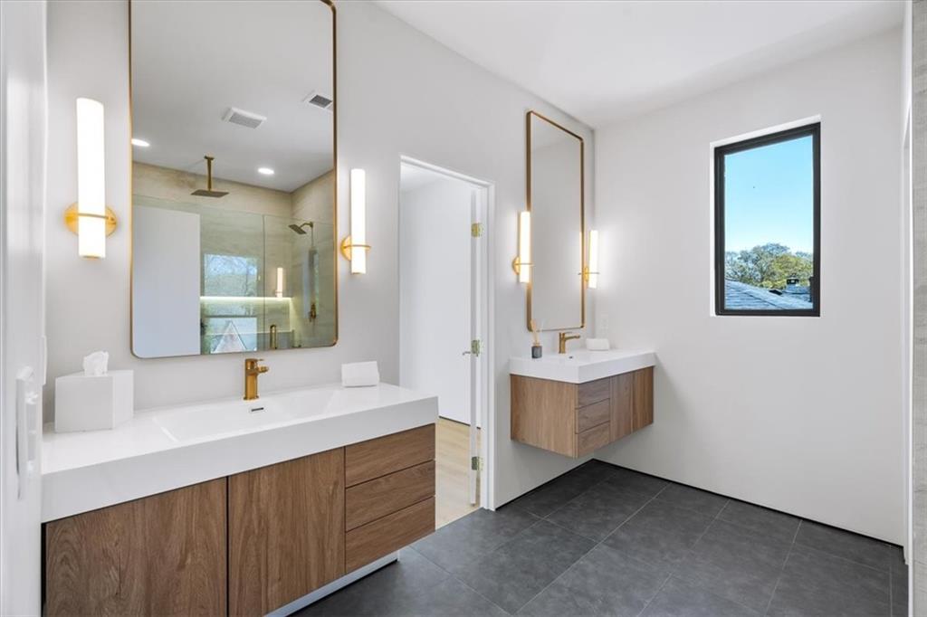 1342 Thurgood Street SW