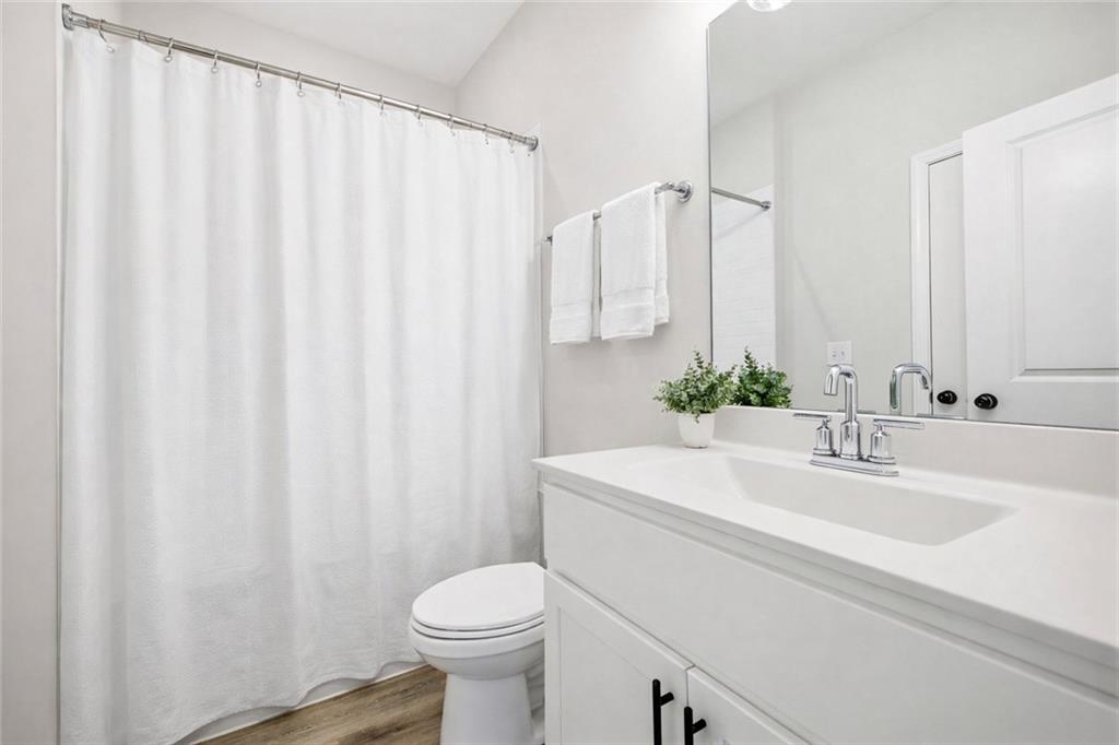 6710 Pippin Walk