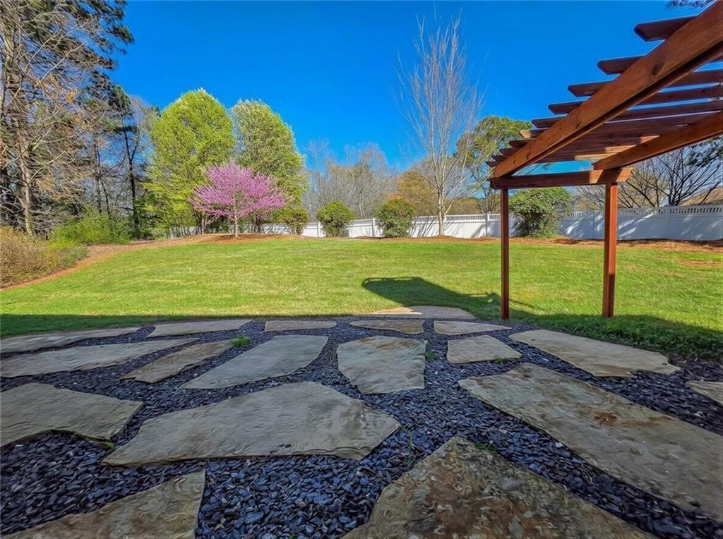1010 Hidden Pond Lane