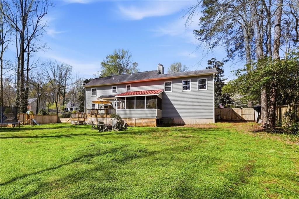 4922 Willow Creek Drive