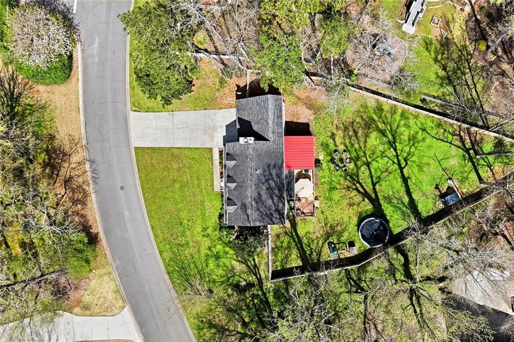 4922 Willow Creek Drive