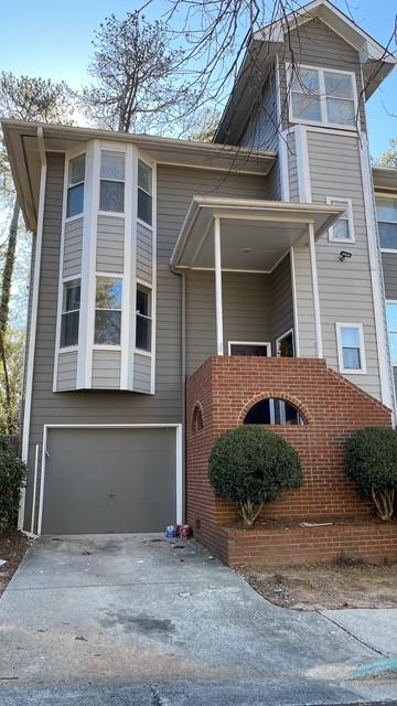 901 Ivy Green Lane SE