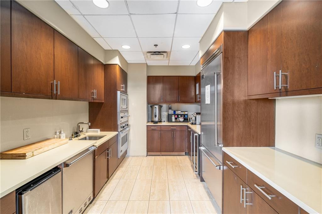 3630 Peachtree Road NE Unit 1809