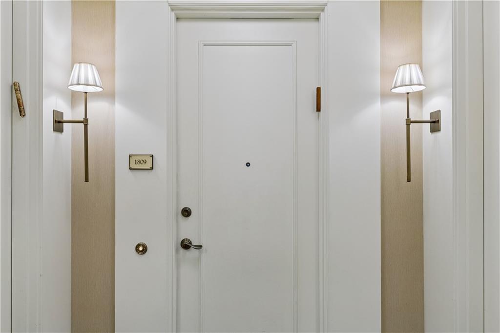 3630 Peachtree Road NE Unit 1809
