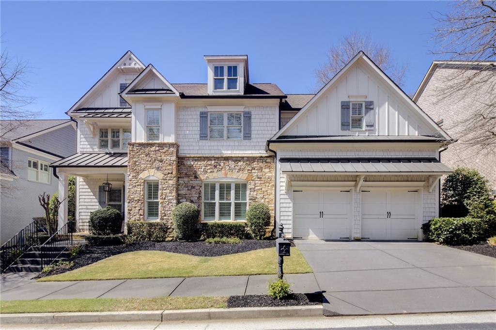 305 Valley Brook Way NE