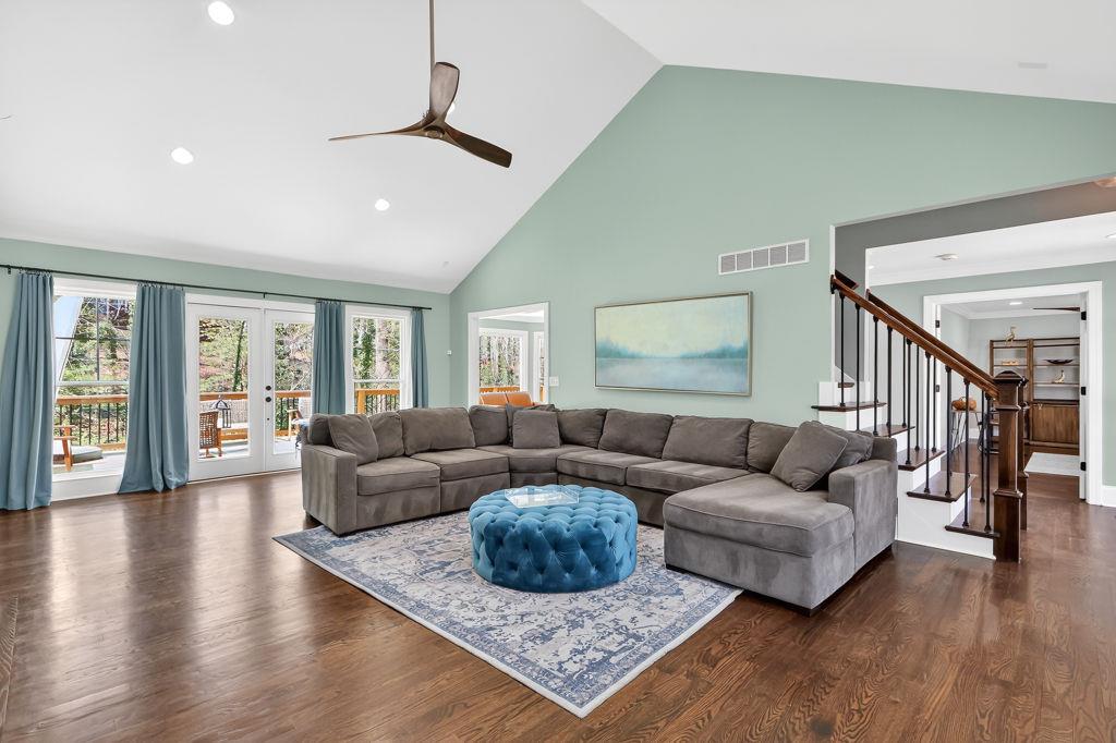 1565 East Bank Drive