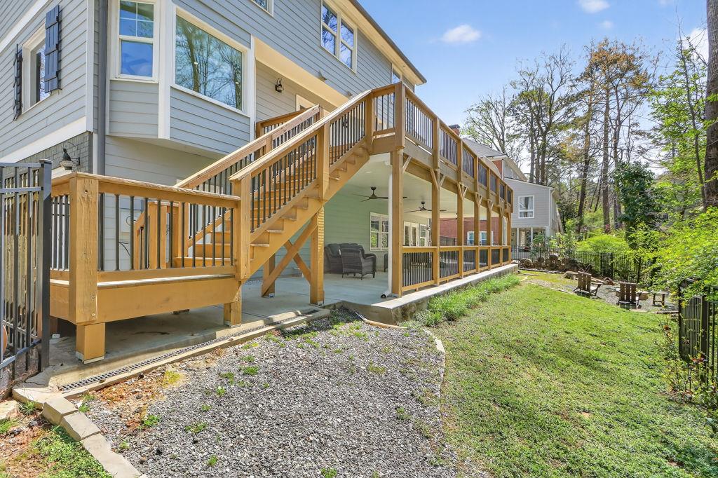 1565 East Bank Drive