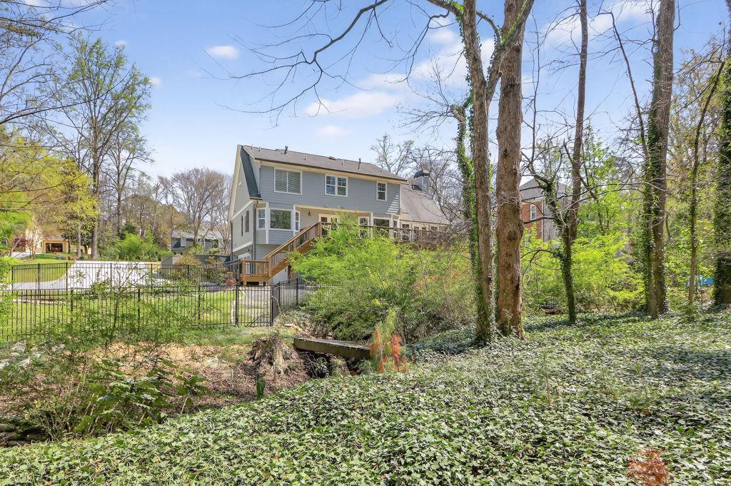 1565 East Bank Drive