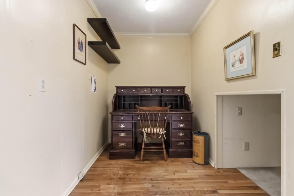 810 Oakstone Trail
