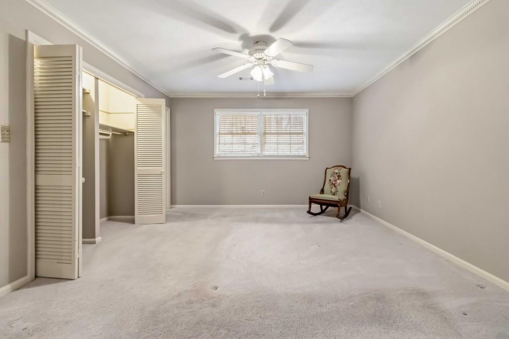 810 Oakstone Trail