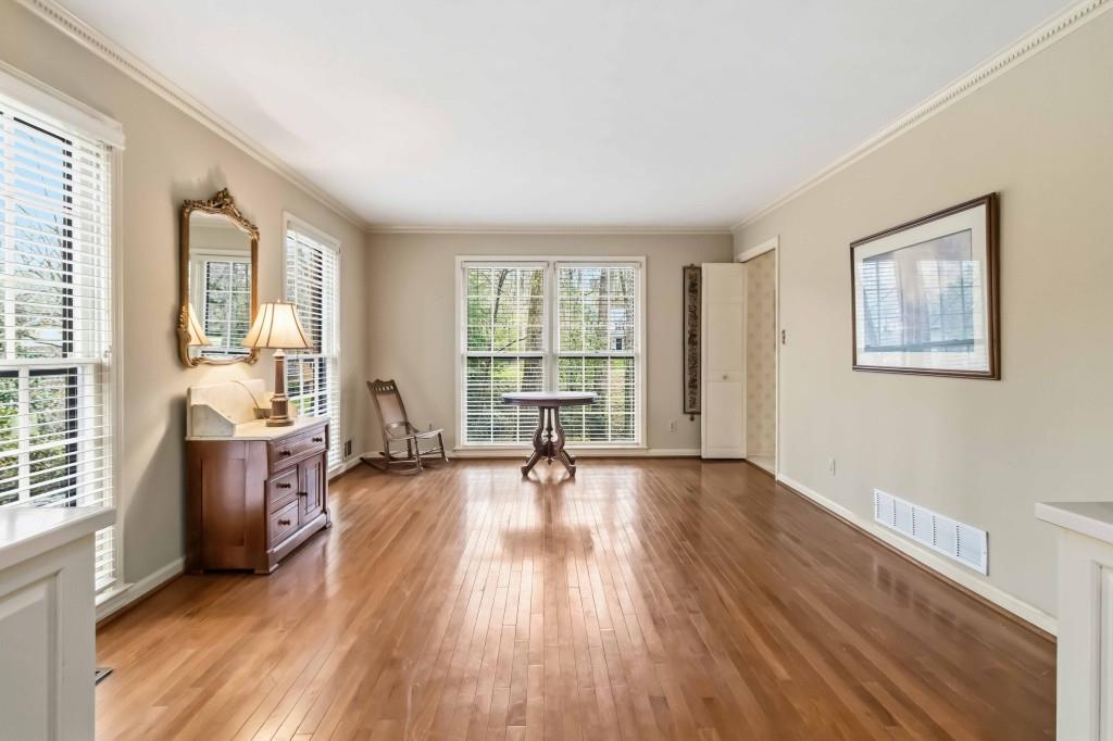 810 Oakstone Trail