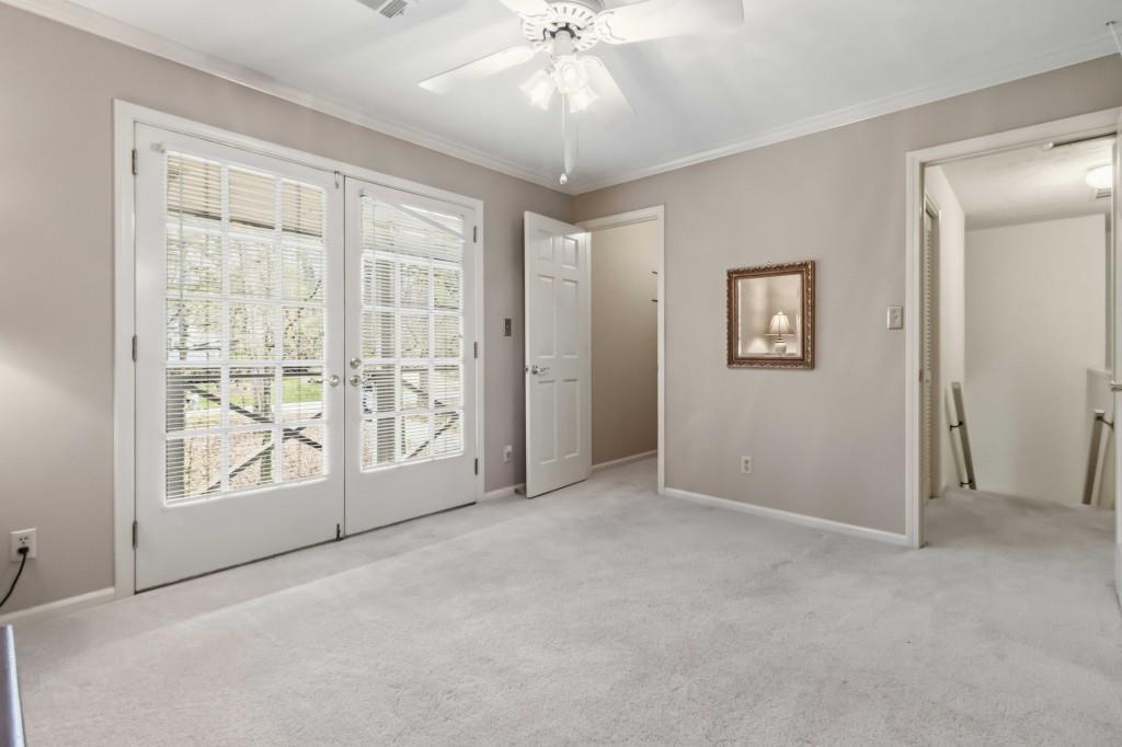 810 Oakstone Trail