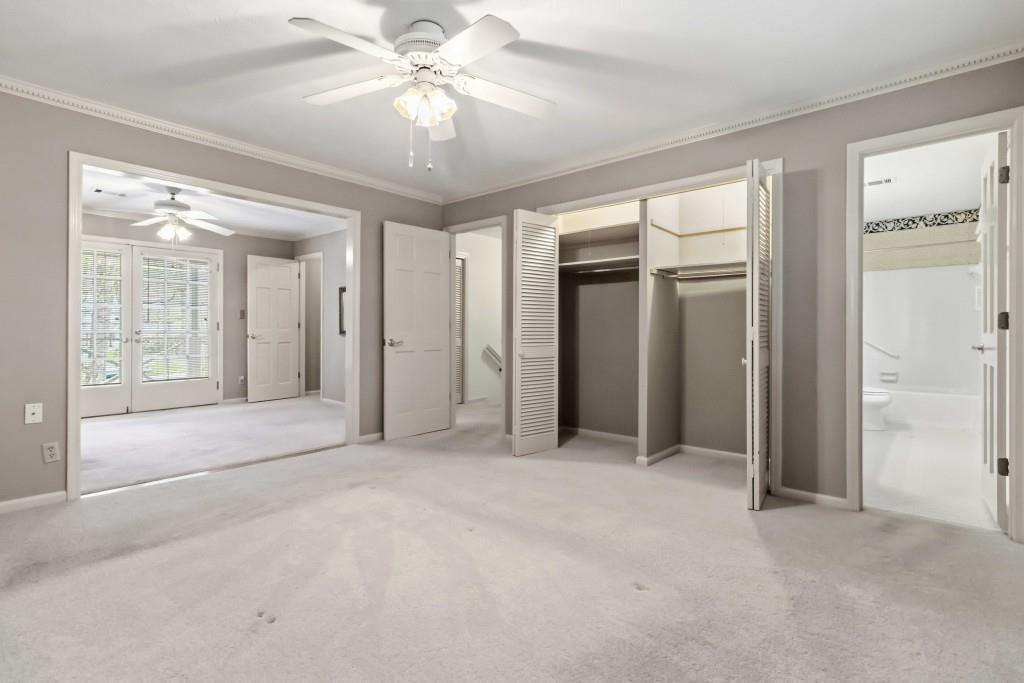 810 Oakstone Trail