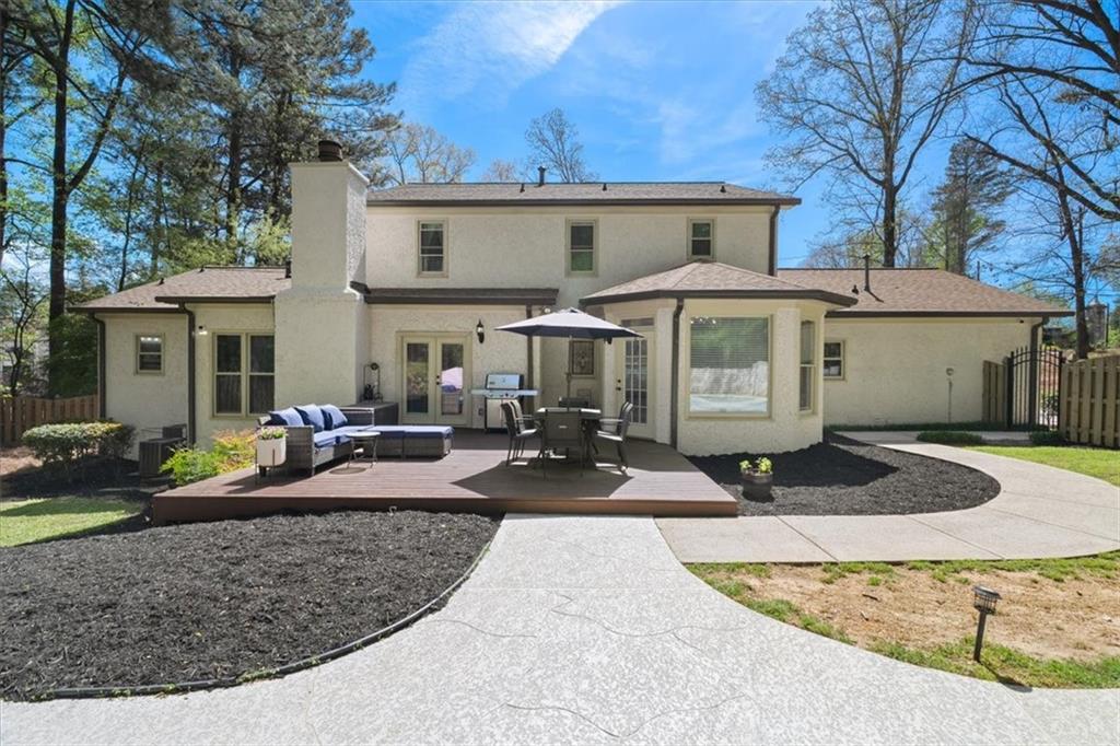 4101 Thunderbird Drive SE