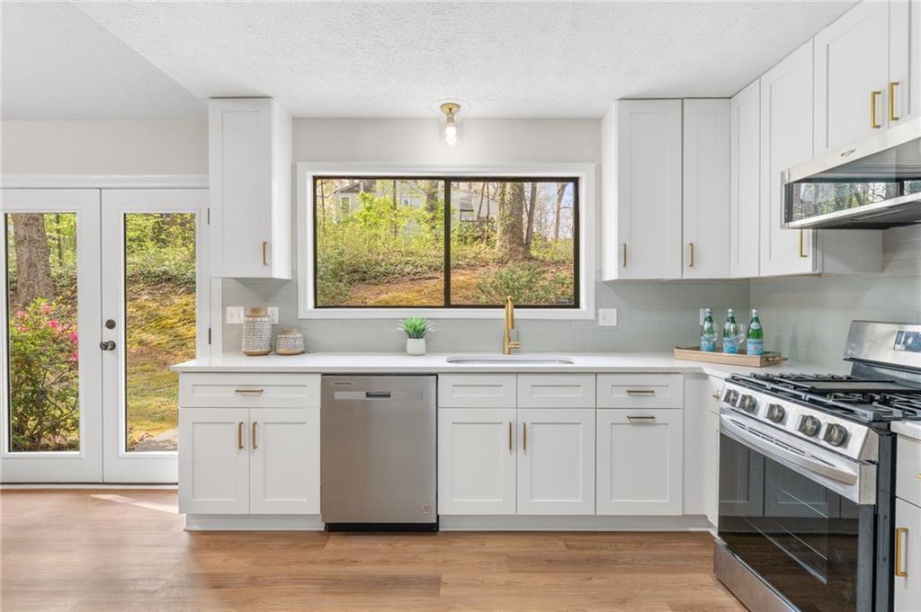 3400 Creek Hollow Drive