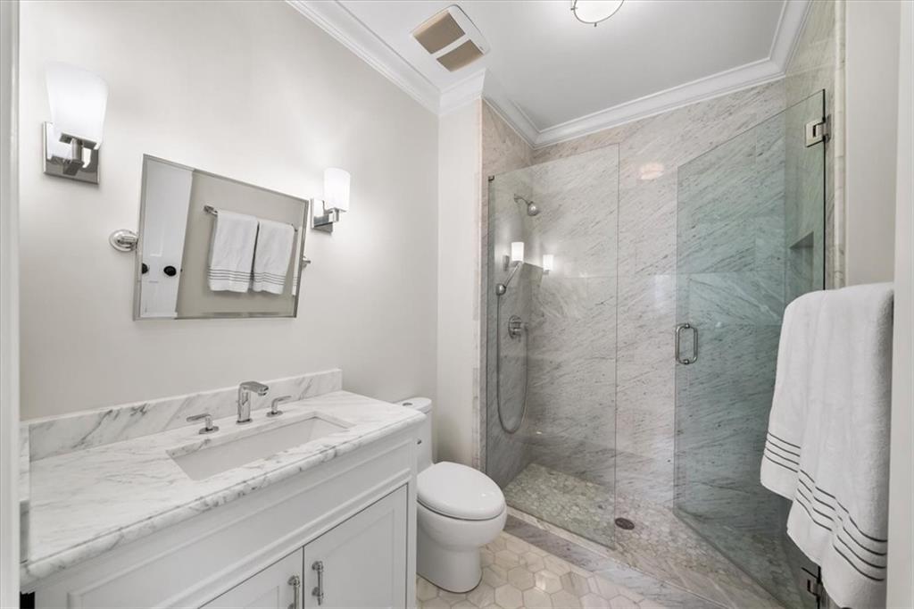 3 Old Paces Place NW