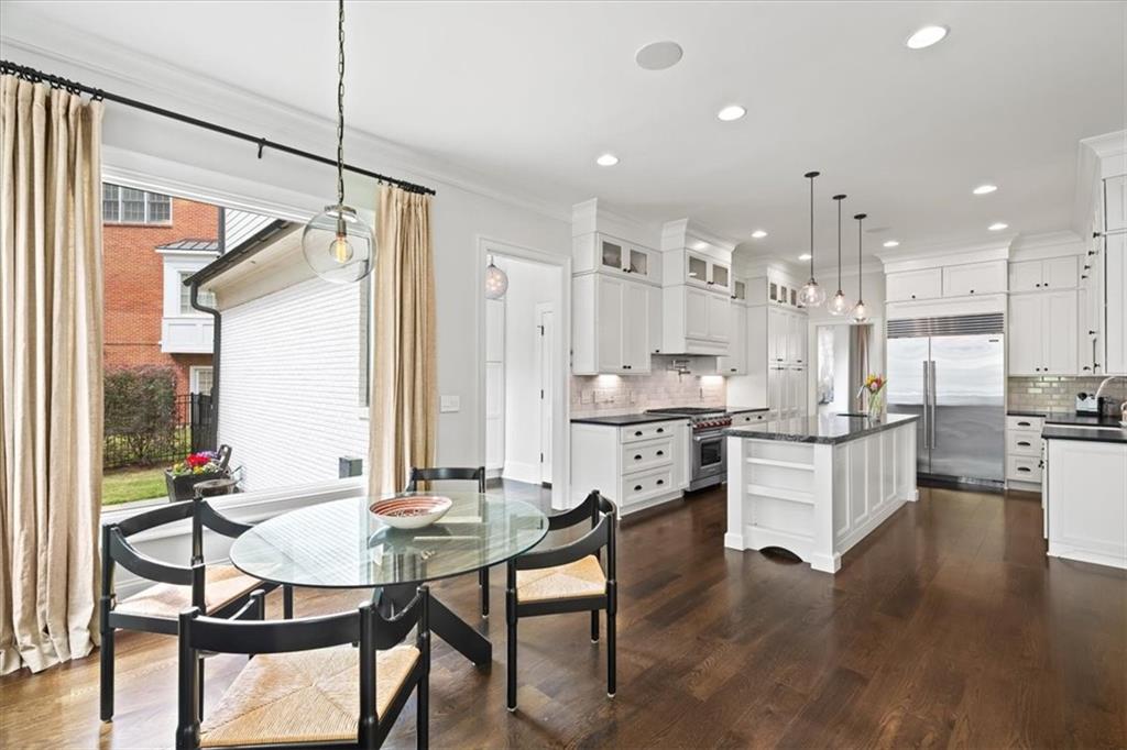 3 Old Paces Place NW