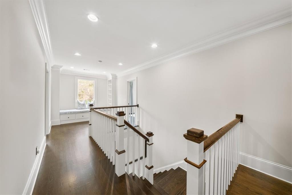 3 Old Paces Place NW