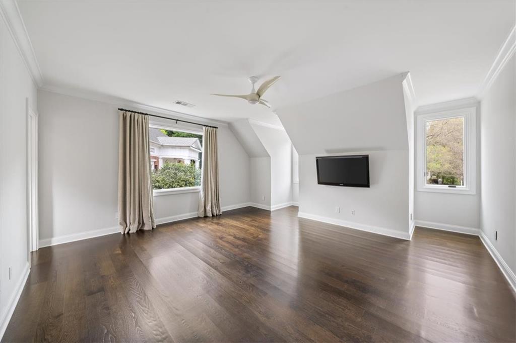 3 Old Paces Place NW