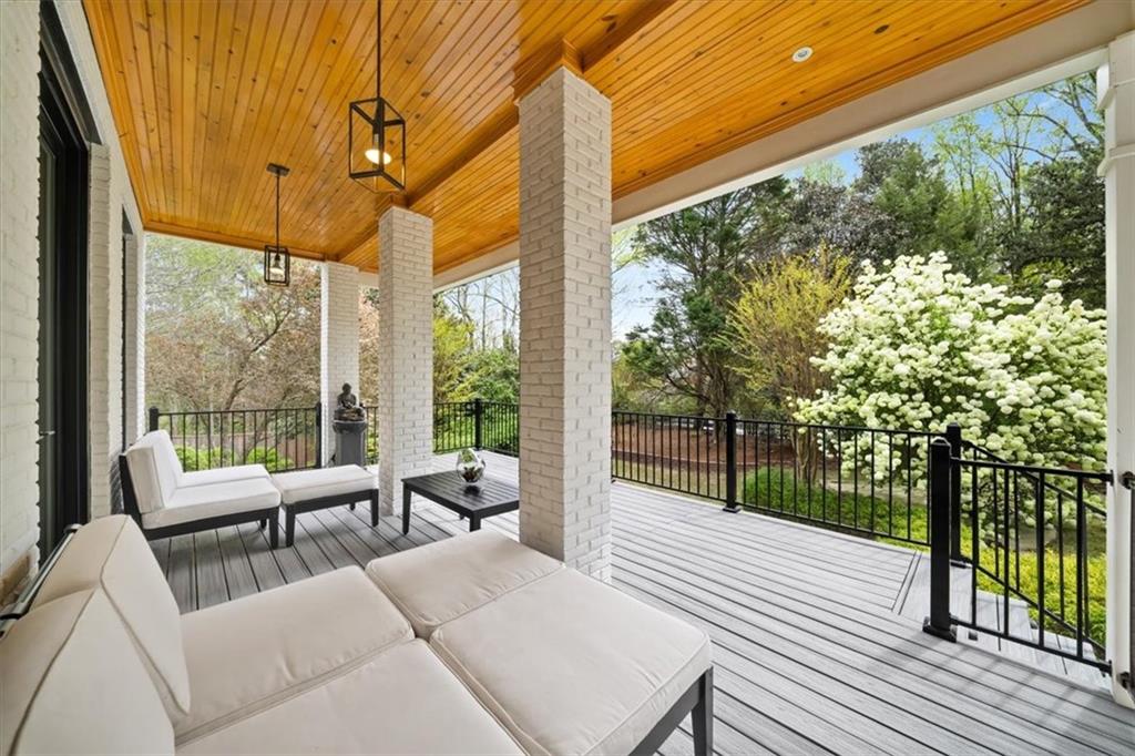 3 Old Paces Place NW