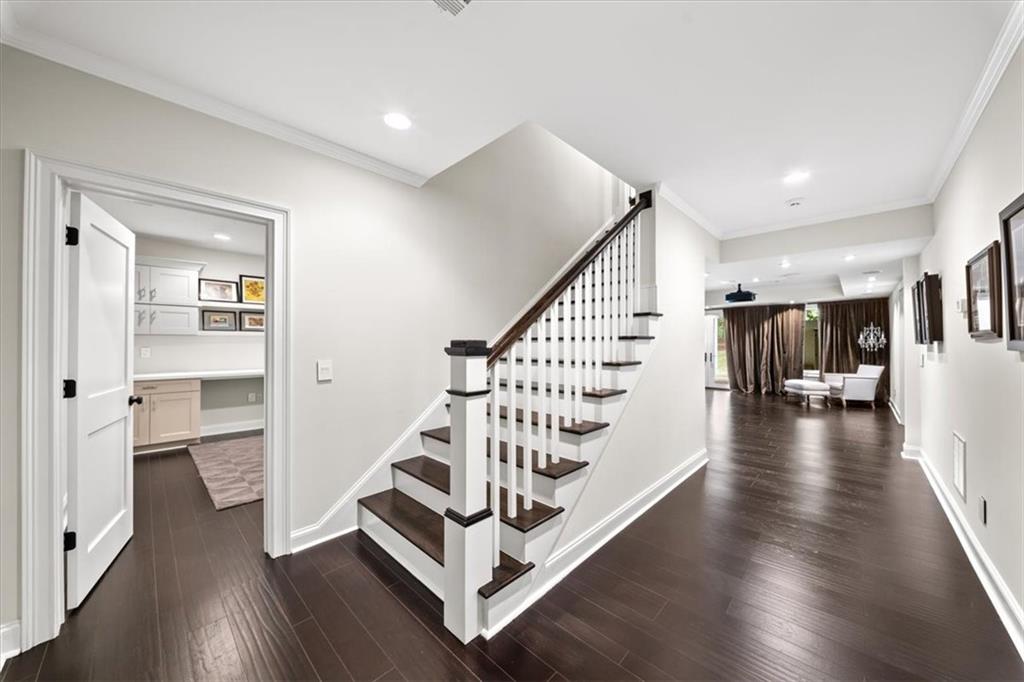 3 Old Paces Place NW