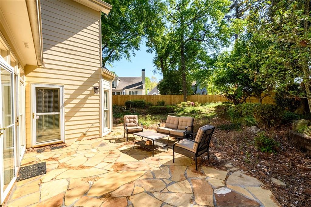 1560 Oak Park Cove