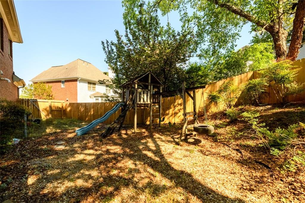 1560 Oak Park Cove