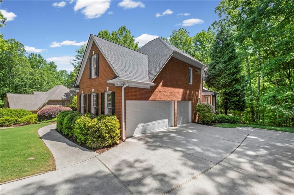 152 Grandmar Chase