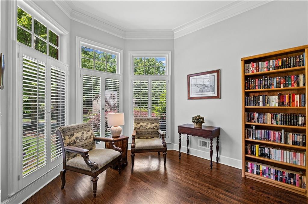 152 Grandmar Chase