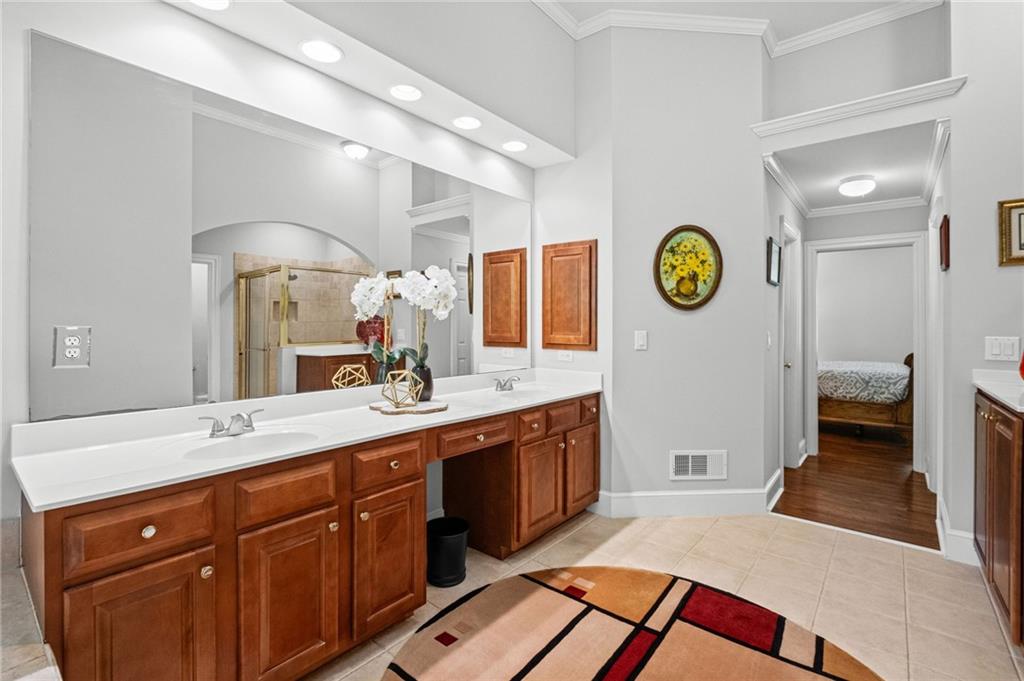 152 Grandmar Chase