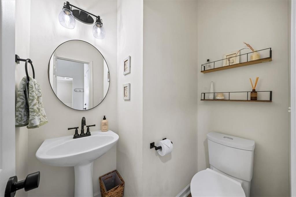 2151 Somerset Place SE