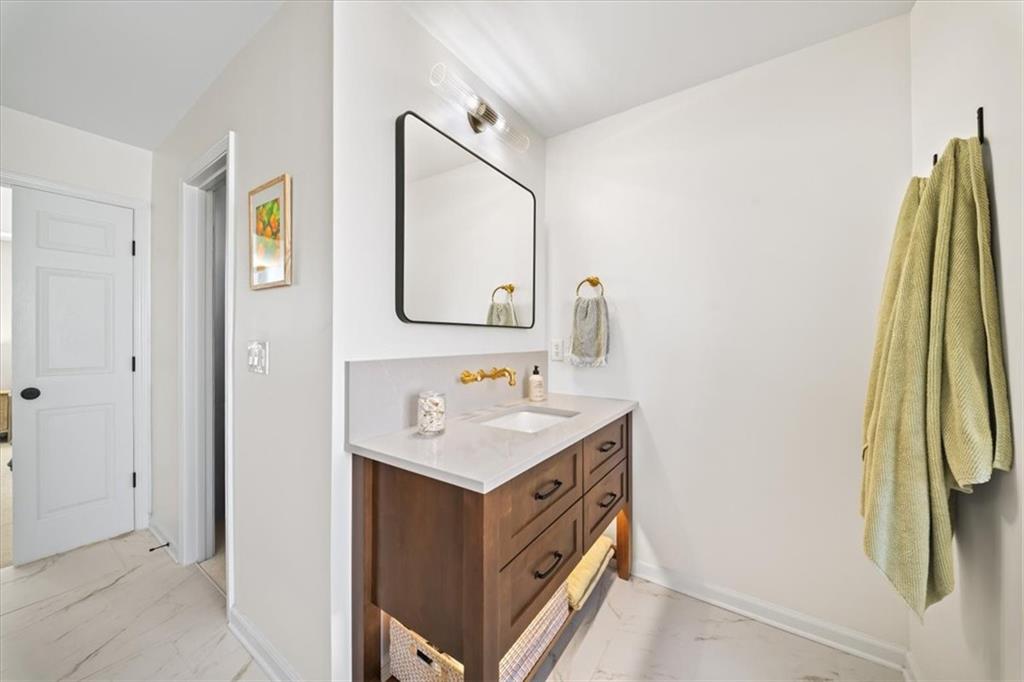 2151 Somerset Place SE