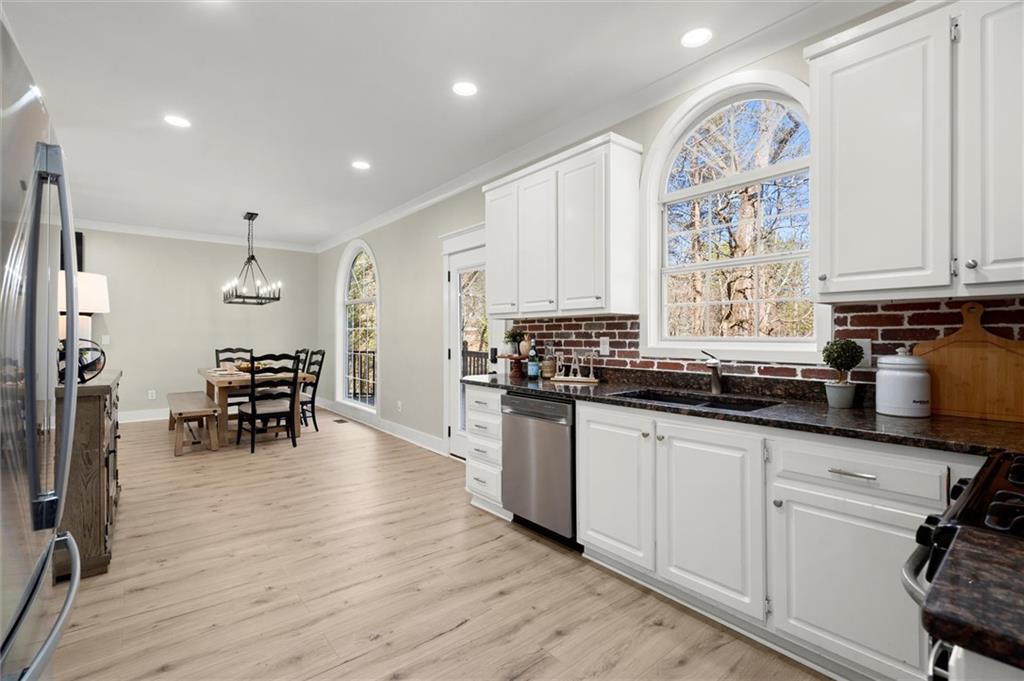 377 Westchester Way