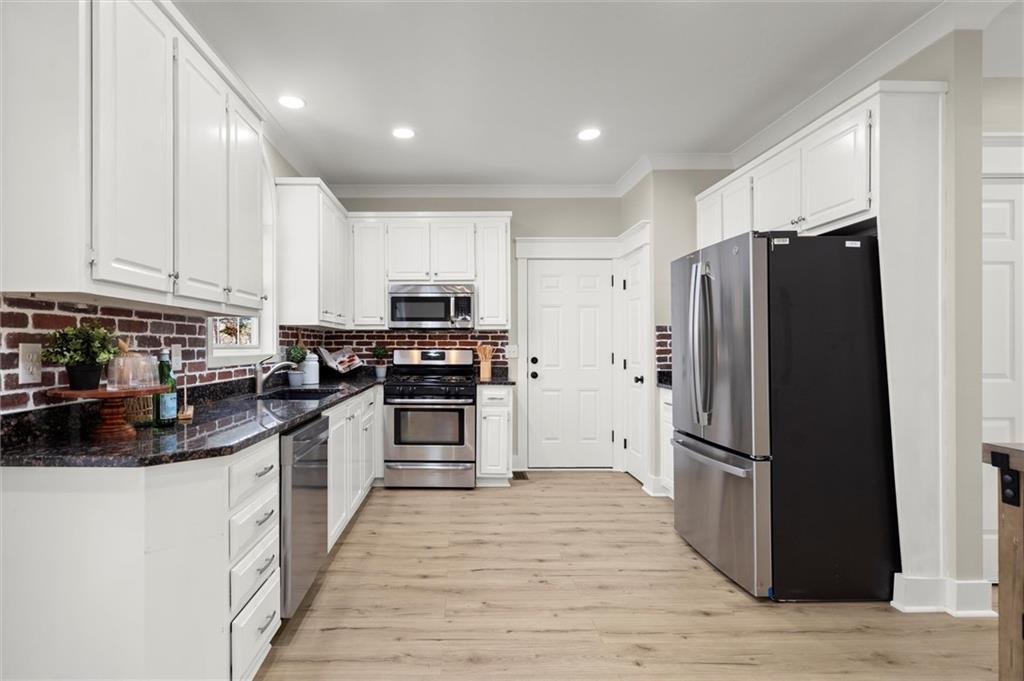 377 Westchester Way