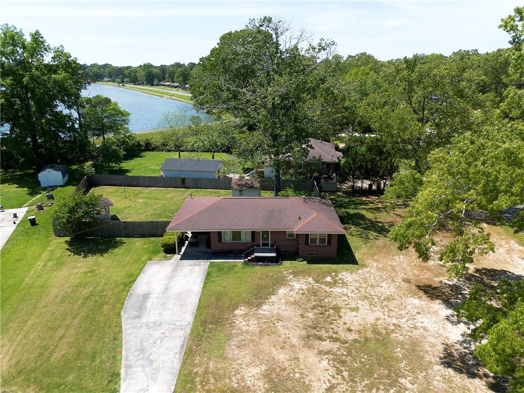21 Sandy Beach Terrace NW