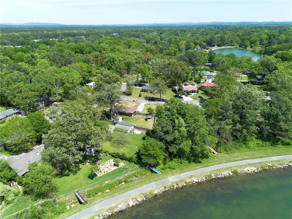 21 Sandy Beach Terrace NW
