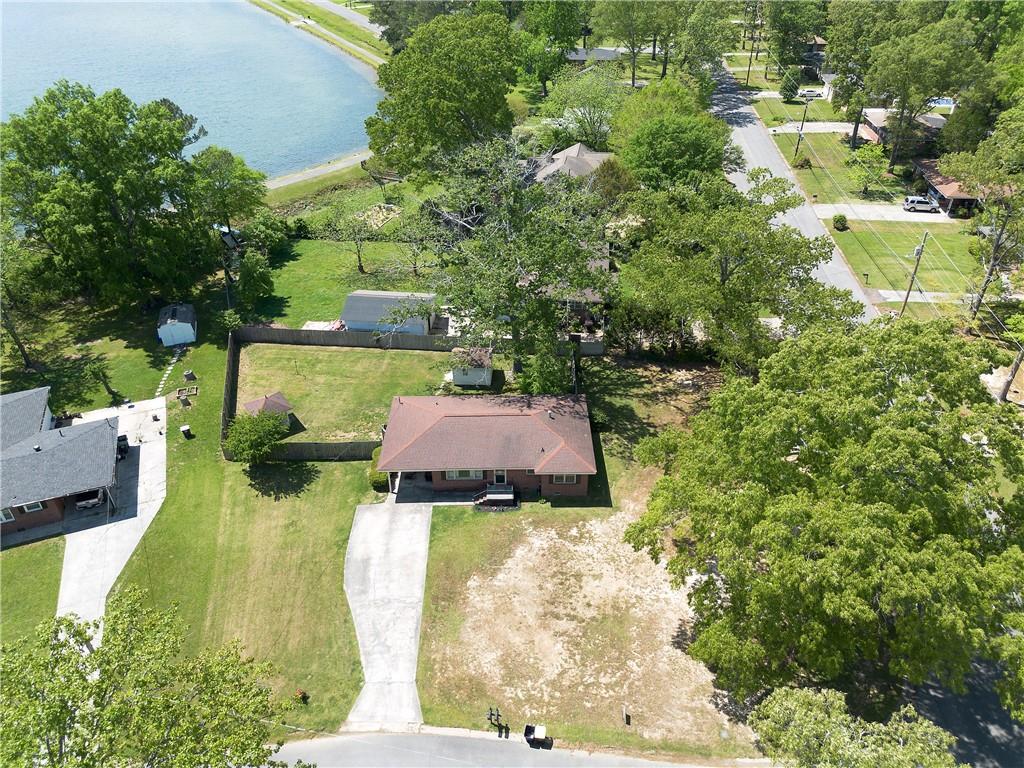 21 Sandy Beach Terrace NW