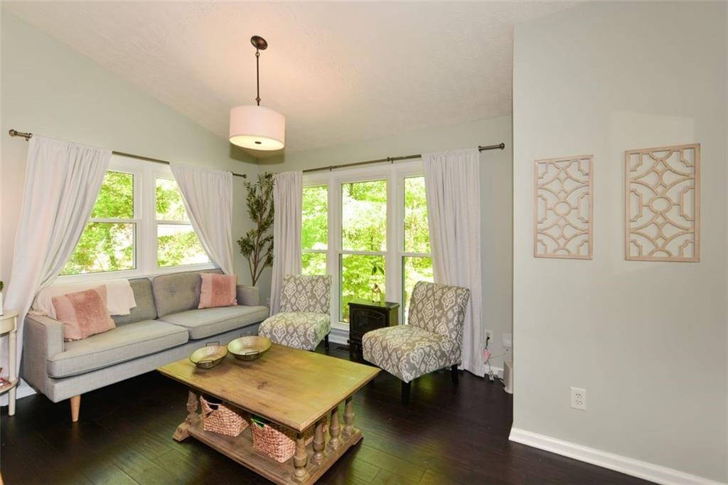 304 Cacique Court