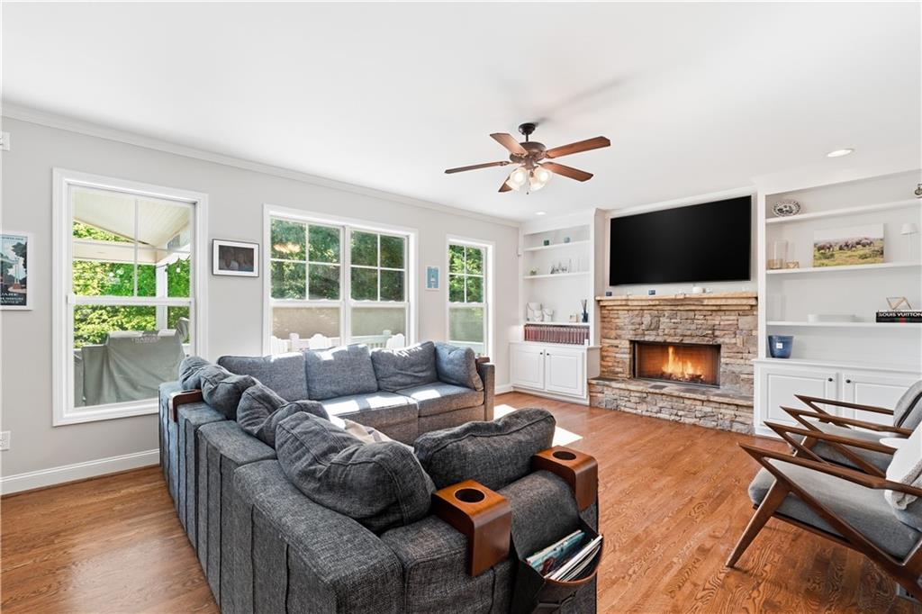 108 Mountain View Road NW