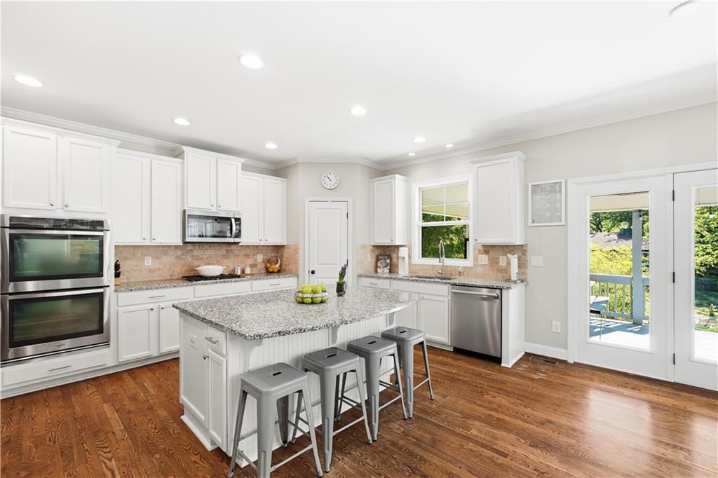 108 Mountain View Road NW