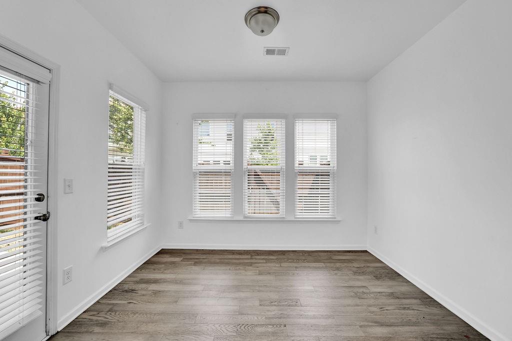 221 Ellis Lane